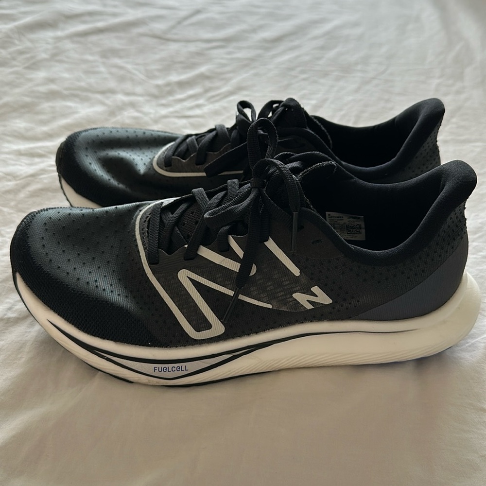New Balance running shoes size 8.5